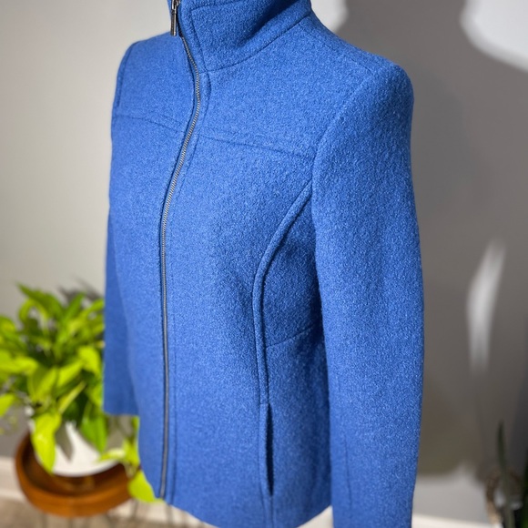 Land’s End cobalt blue coat 6P - Picture 4 of 5
